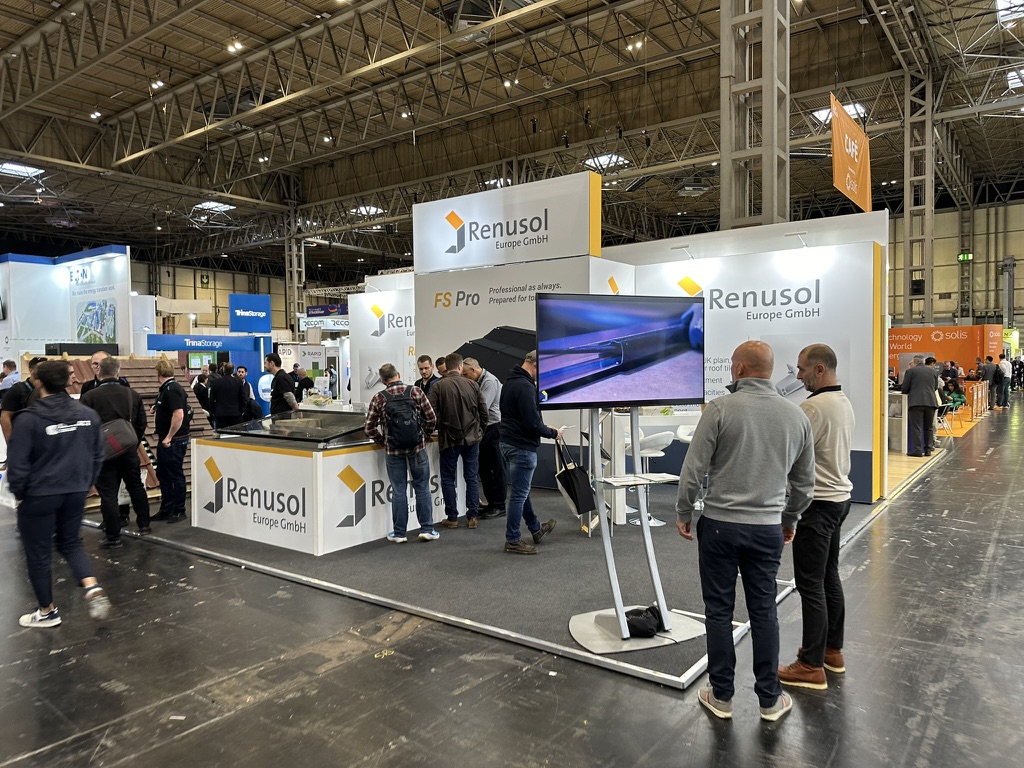 2C5691F9-C8D9-45A2-B287-61164DDB53DD_1_105_c show ramd stand floor hire