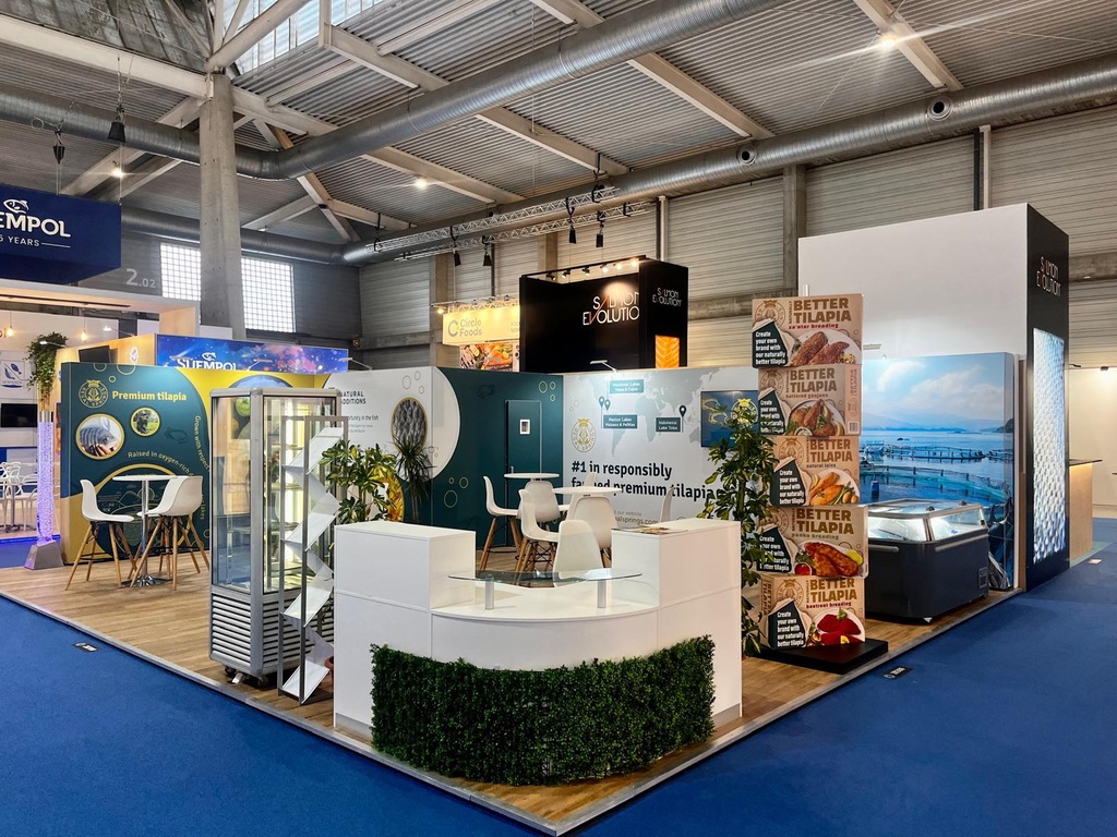 B3EF50FD-A9D5-4432-B39D-A3F1AB483AA6_1_105_c rasied show floor